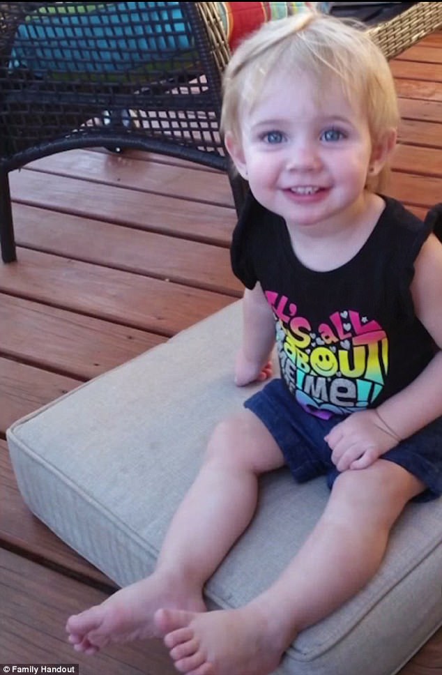 Madre mata a sus dos hijas tras dejarlas más de 12 horas dentro del coche - madre-hdp2