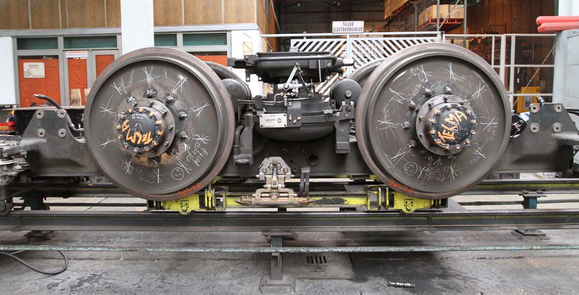 Dan mantenimiento a trenes del Metro - mantenimiento-metro-3