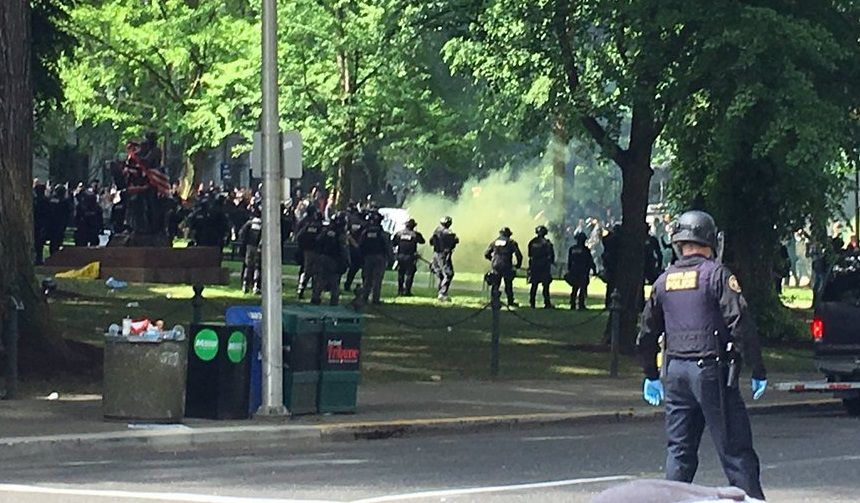 Marcha en apoyo a Trump deja 14 arrestos en Portland