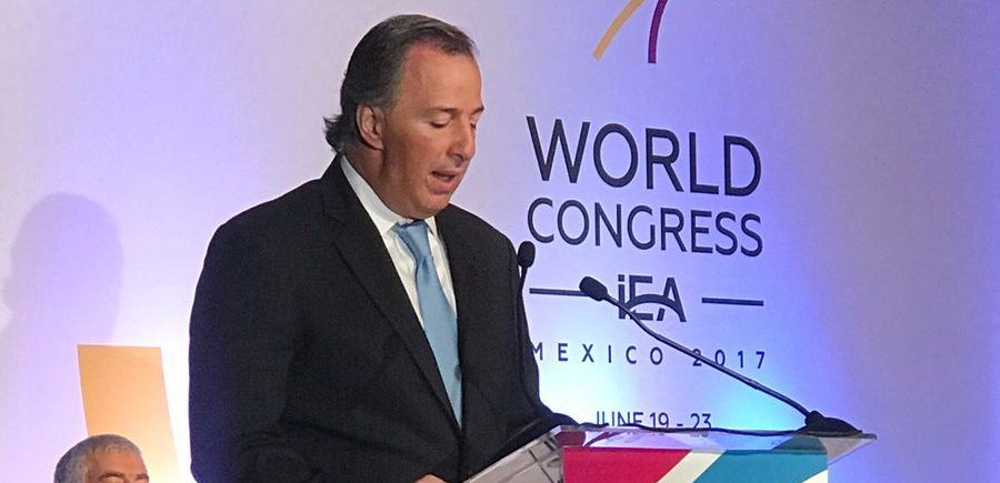 Criminales aumentaron el precio del combustible robado: Meade Kuribreña
