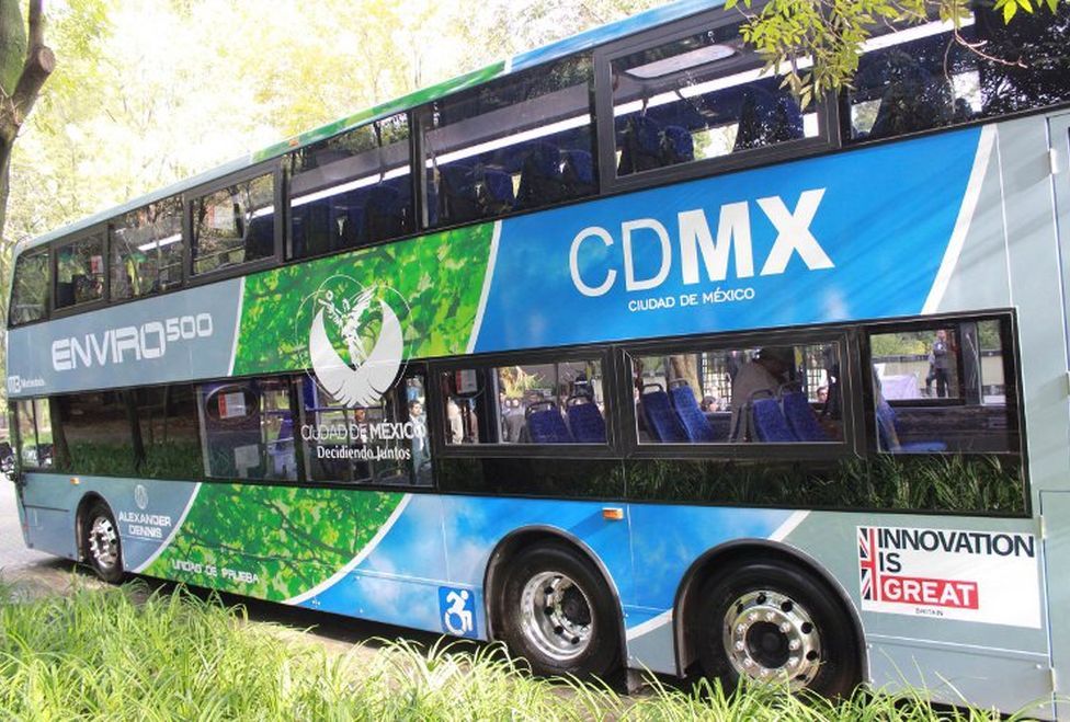 Autorizan Metrobús en Reforma