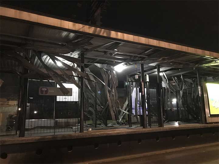 Cierran estación Xola del Metrobús por daños en el techo - metrobus-xola-4