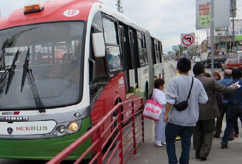 Retrasos continuos en Línea 2 del Mexibús por invasión de carril - mexibus-2