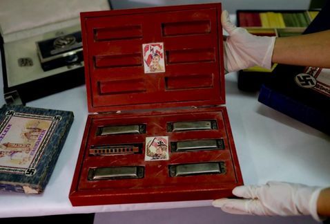 Encuentran objetos nazis en Argentina - nazis-