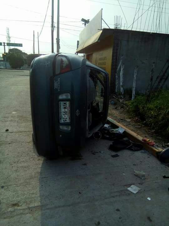 Pelea por la limpieza de la refinería de Salina Cruz deja 20 lesionados - pelea-refineria-antonio-dovali2