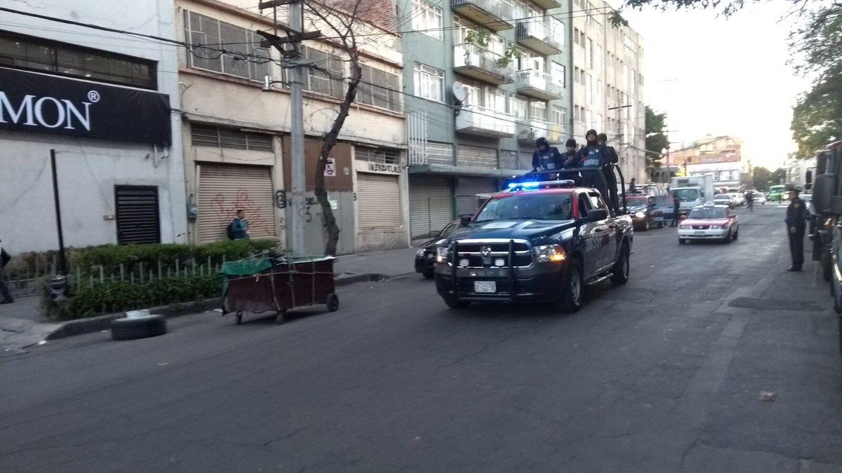Detienen a dos policías mexiquenses en la Ciudad de México