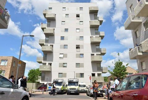 Detienen a 12 por presuntos vínculos con el atentado en Londres - raids-london-2