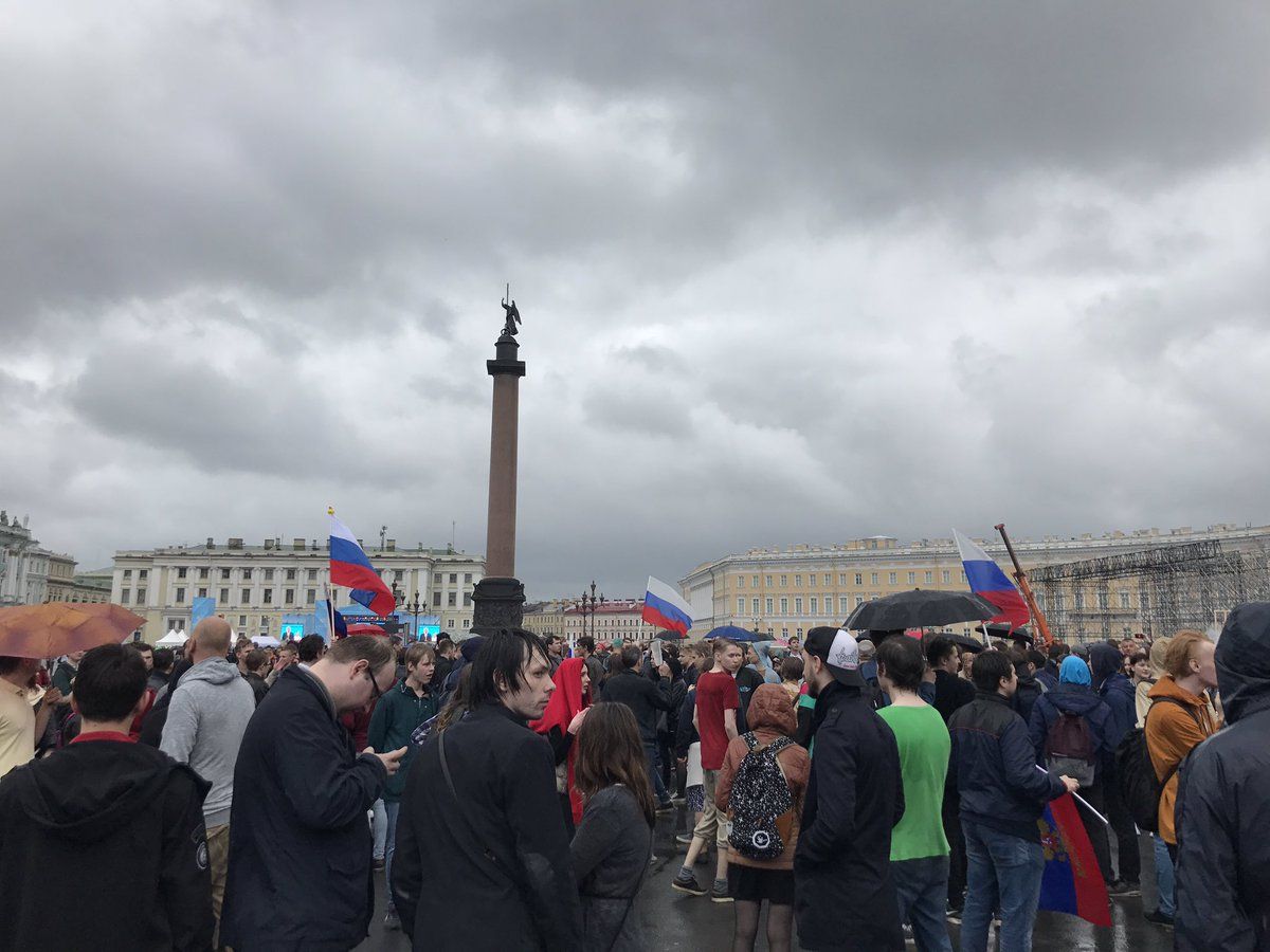 Arrestos masivos en manifestaciones contra gobierno ruso - rusia-manifestacion