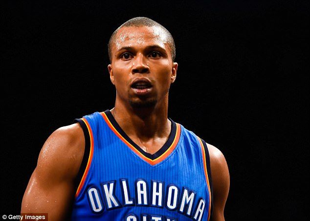 Detienen a exjugador de la NBA por posesión de drogas y armas - sebastian-telfair