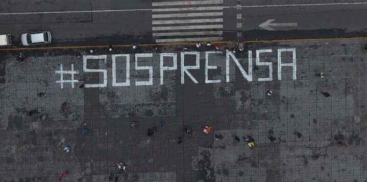 Periodistas se manifiestan en el Zócalo por el asesinato de Salvador Adame