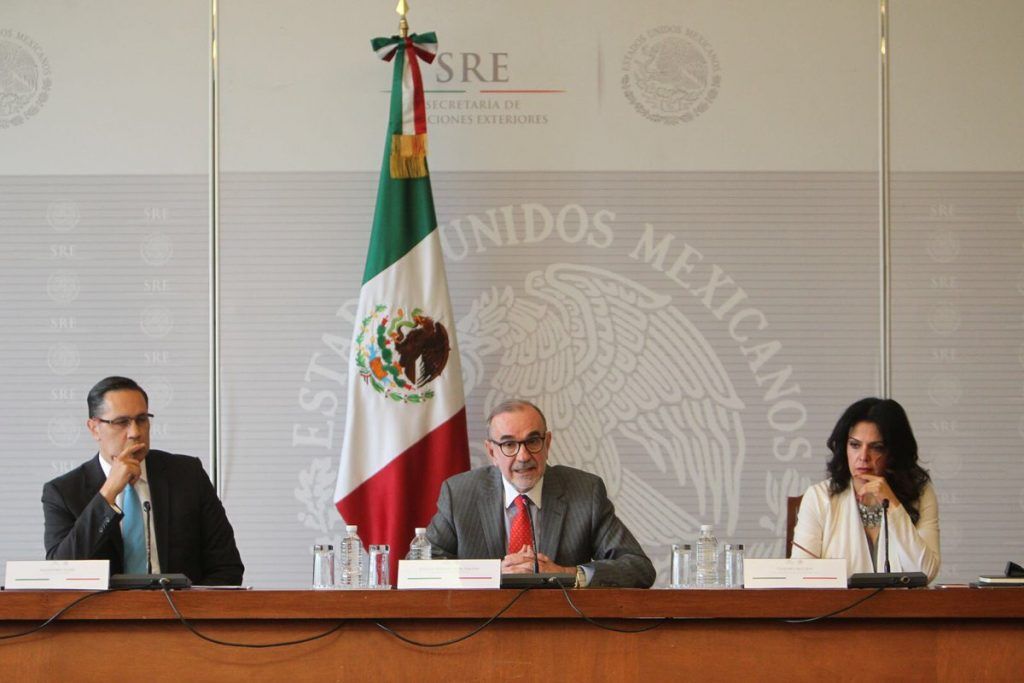 México presenta documento para suspender ley antimigrantes en Texas - sre-1024x683