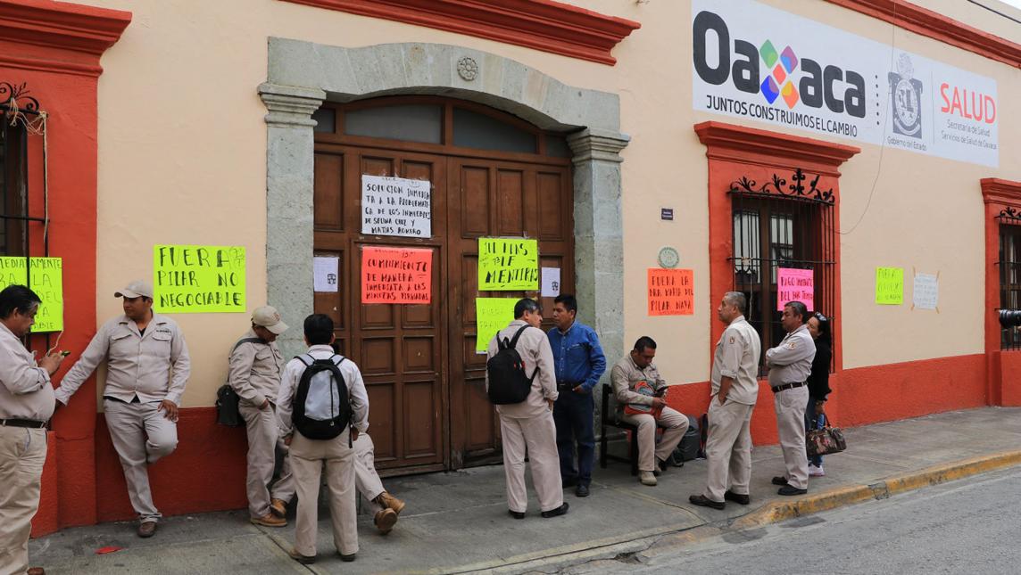 Detienen a seis ex funcionarios de Salud en Oaxaca por corrupción