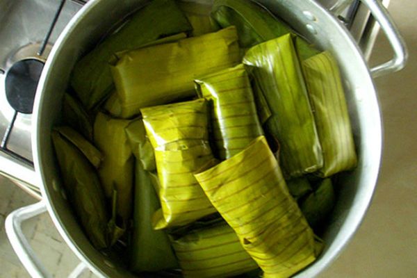 Un muerto y 10 intoxicados por comer tamales de pollo en Guerrero - tamales