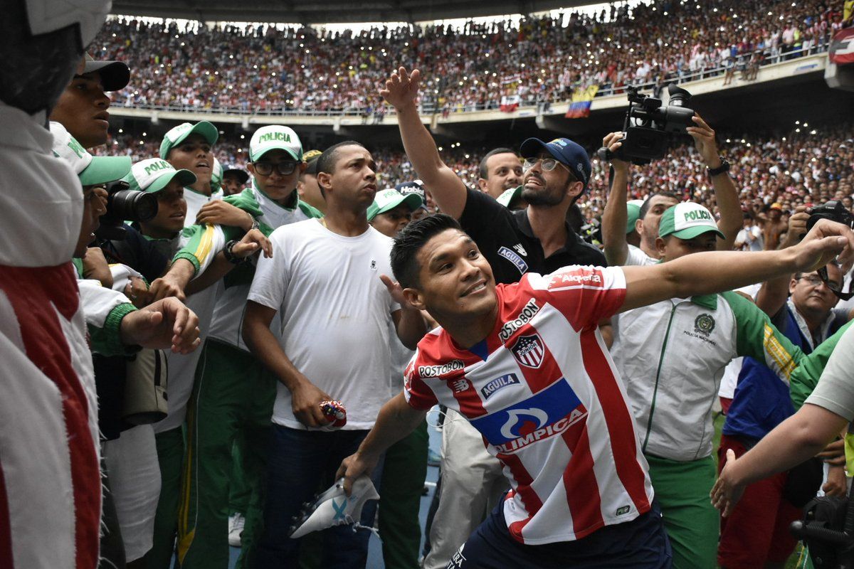 #Video Presentación de Teófilo Gutiérrez en Junior desata locura