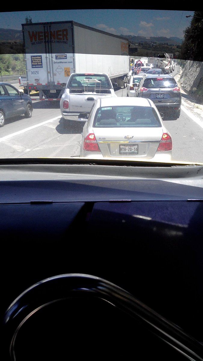 Tráiler provoca carambola en Autopista Chamapa-La Venta - trailer