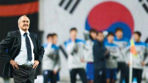 Corea del Sur despide a su director técnico