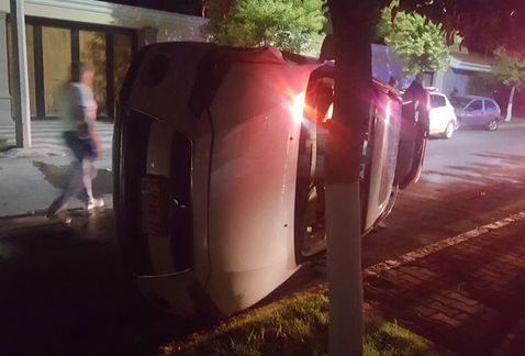 Vuelca conductora en estado de ebriedad en Torreón