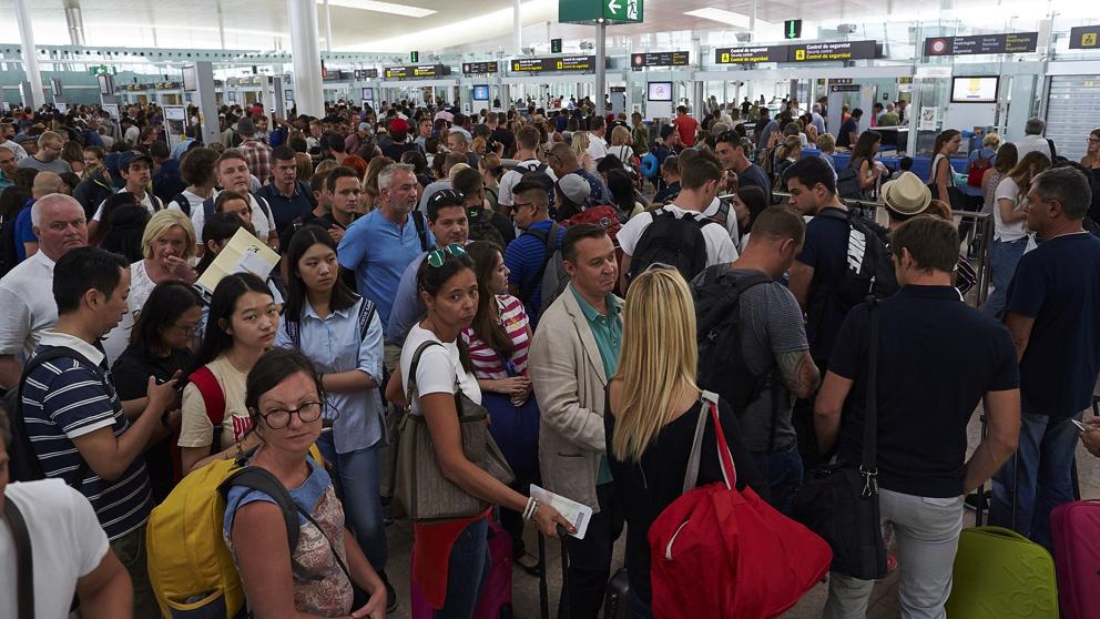 Huelga de taxistas contra Uber y Cabify en España - Aeropuertos-de-España-foto-de-EFE