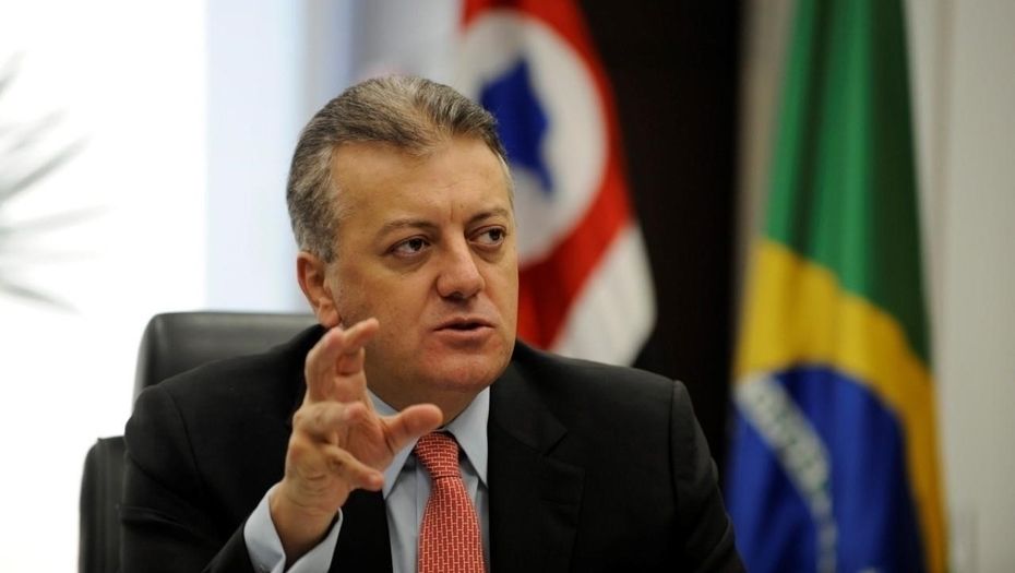 Detienen a exdirector de Petrobras por corrupción