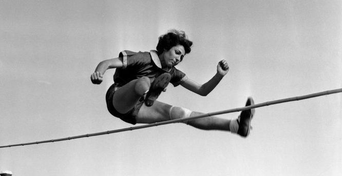 Muere Margaret Bergmann, atleta judía amenazada por los nazis