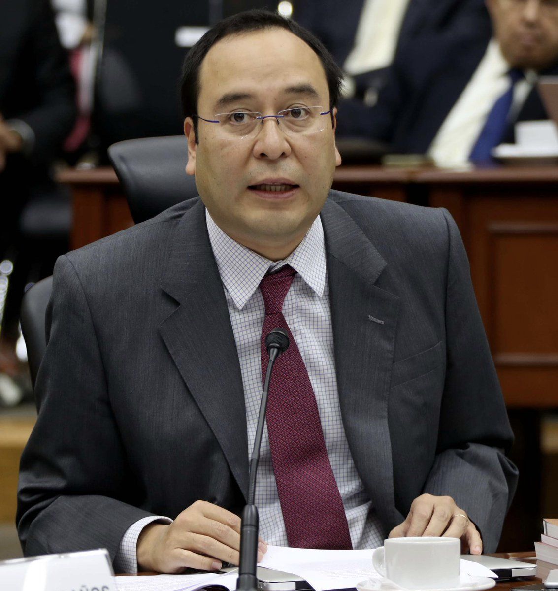 INE multa a Rodríguez Calderón por financiamiento ilícito - Cyro-Murayama