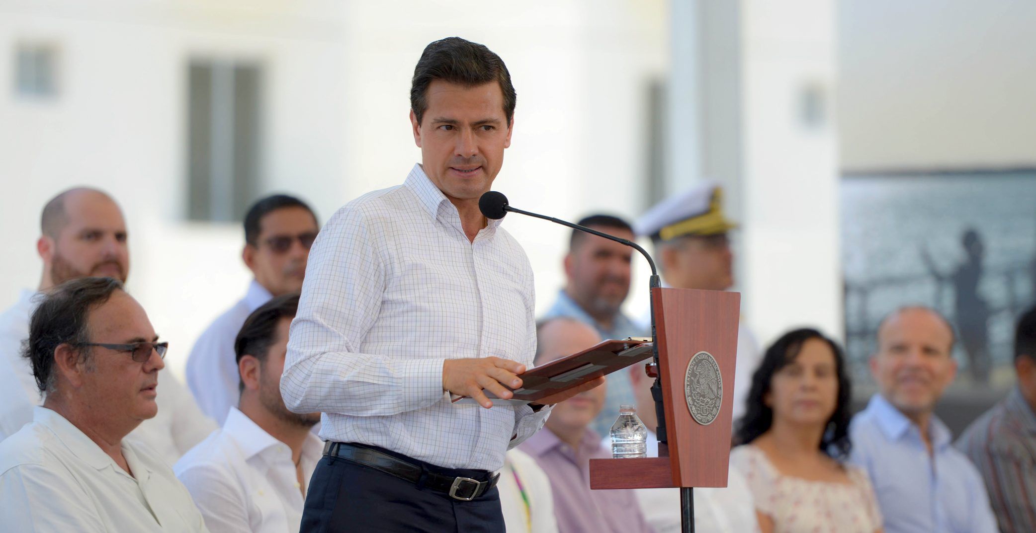 México vive un momento complejo y difícil: Peña Nieto