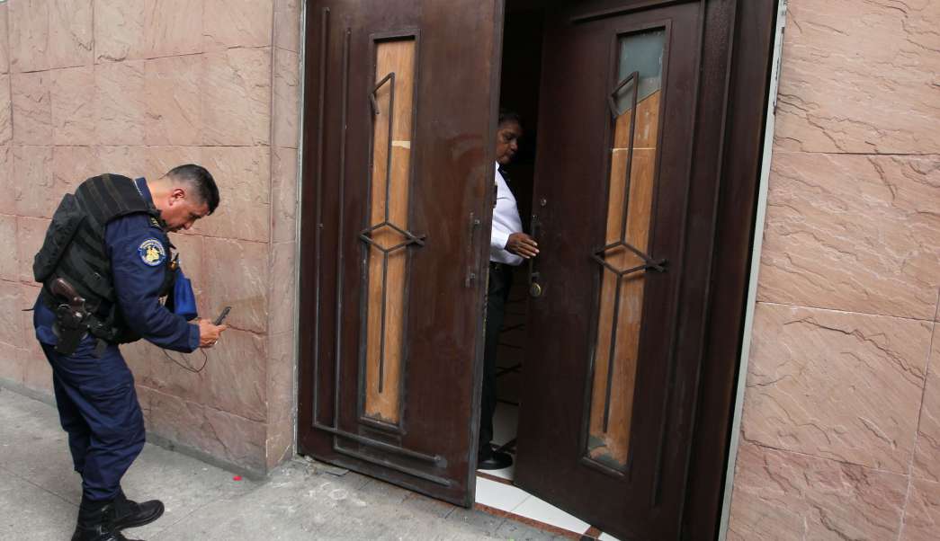 Grupo feminista se adjudica explosión en el Episcopado Mexicano