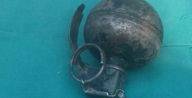 Arrojan granada contra base de Policía Michoacán