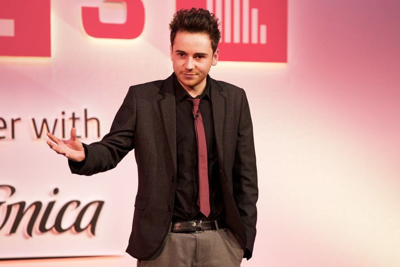 Lanzan campamento de rehabilitación de hackers en Inglaterra - Jakes-Davis-Nate-Lanxon