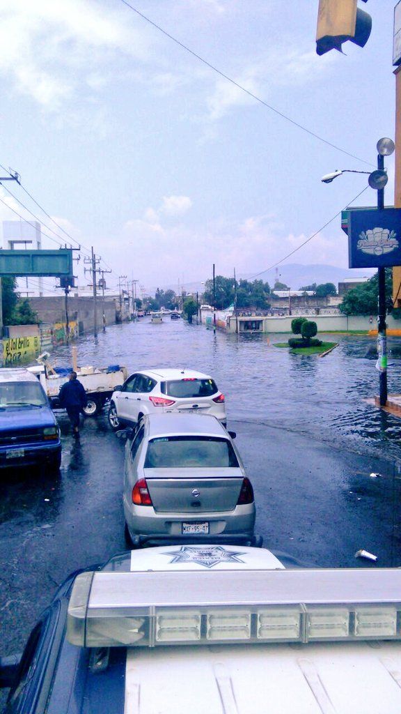 Inundaciones al oriente del Valle de México - Lluvias-Calzada-Zaragoza-2