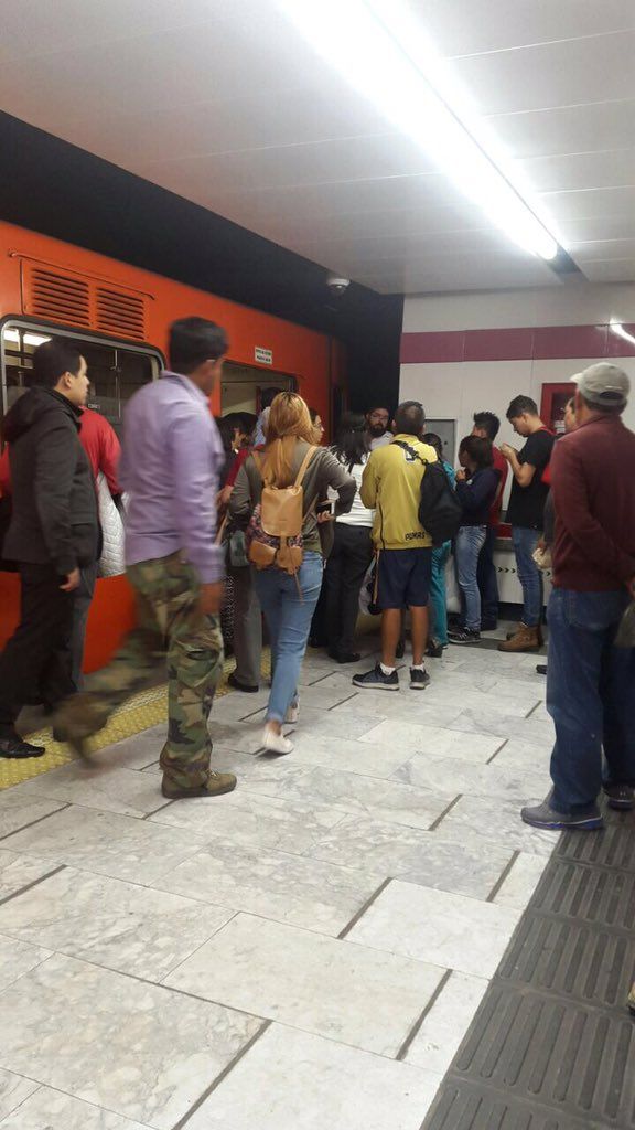 Diez usuarios del Metro requirieron atención tras falla en Línea 1