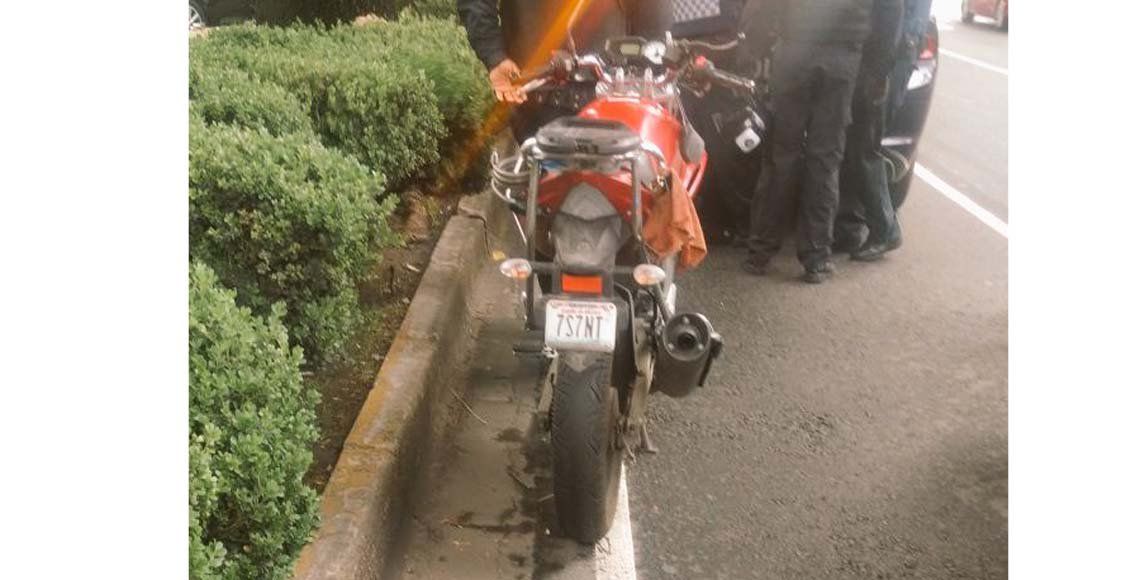 Muere motociclista en la Del Valle tras ser arrollado - Motociclista-moto-conductor-arrollado