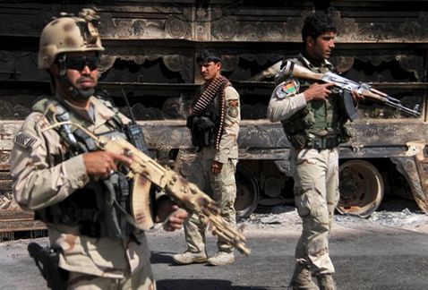 Ataque mal dirigido de EE.UU. deja nueve soldados muertos en Afganistán - afganistan-ap