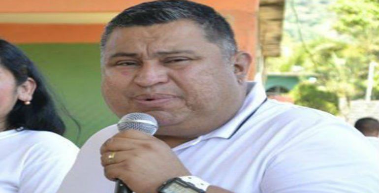 Pobladores liberan a alcalde de Tecoanapa tras 14 horas