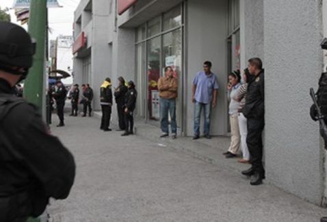 Roban 50 mil pesos a hombre en Satélite Roban 50 mil pesos a hombre en Satélite