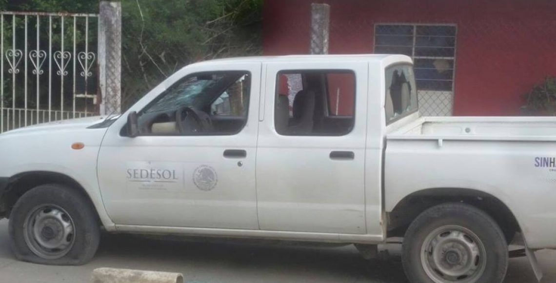 Asalto a camioneta de Prospera deja siete muertos en Guerrero