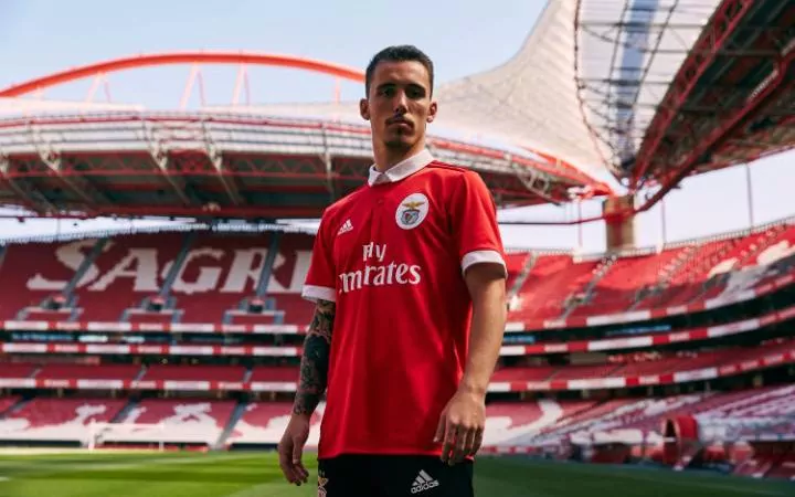 Camiseta del América entre las más bonitas del mundo según The Telegraph - benfica-casa