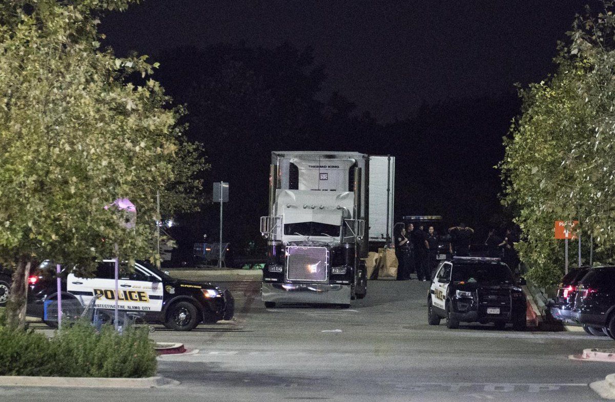 Mueren 10 migrantes que viajaban en la caja de camión en Texas - camion-texas