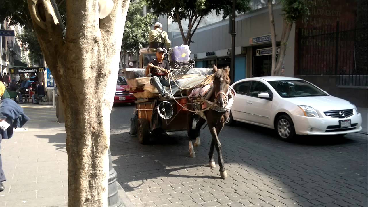 Multarán a camionetas que compren colchones, lavadoras y fierro viejo