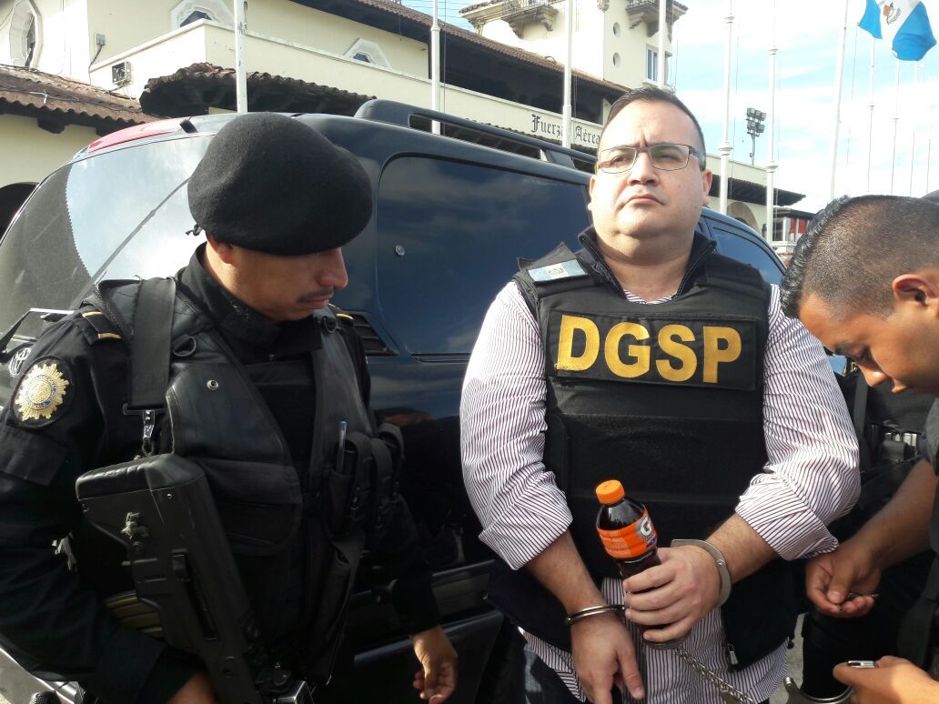 Duarte es víctima de una cacería política: abogado - duarte-extradición7