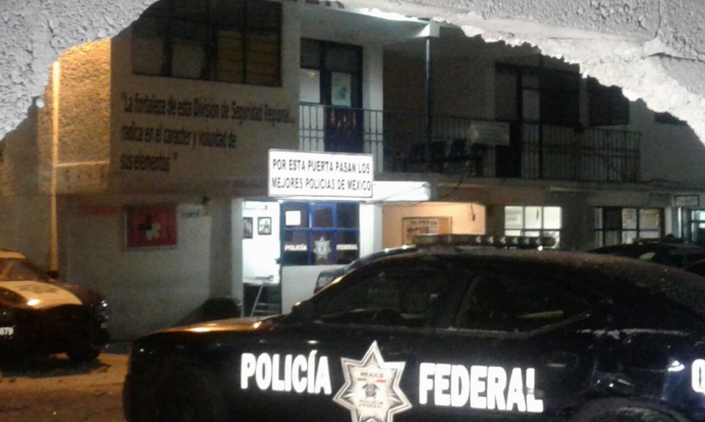 Conductor ebrio choca contra base de la PF en la México-Puebla - ebrio-pf-puebla1-1024x614