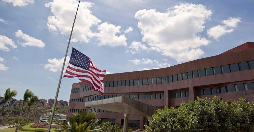 EE.UU. ordena a familiares de diplomáticos salir de Venezuela