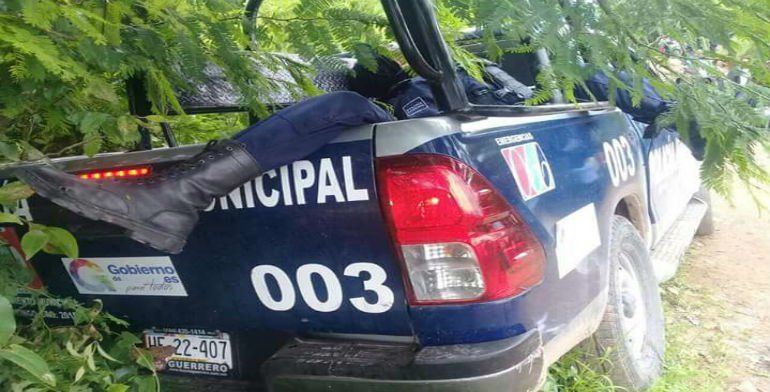 Asalto a camioneta de Prospera deja siete muertos en Guerrero - emboscada-prospera-2