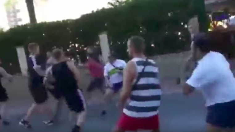 #Video ‘Hooligans’ alemanes se enfrentan en España #Video ‘Hooligans’ alemanes se enfrentan en España
