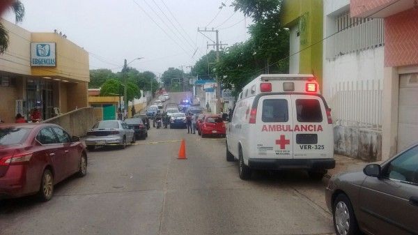 Ejecutan a policía en clínica del IMSS en Veracruz - imss-jaltipan-f34