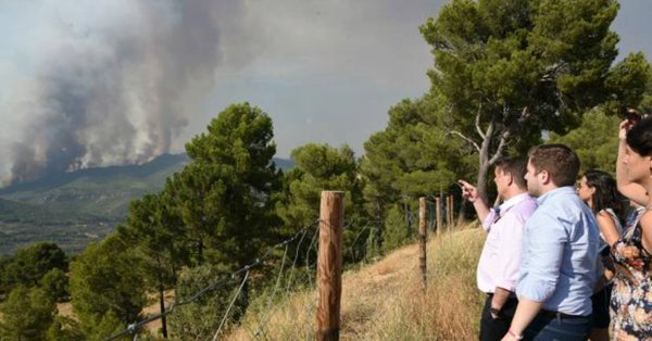 Incendio provoca desalojo de 300 personas en España