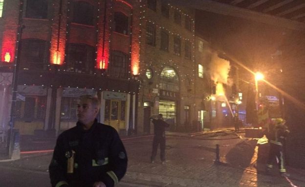 Se incendia el mercado Camden Lock en Londres - incendio-mercado-londres2