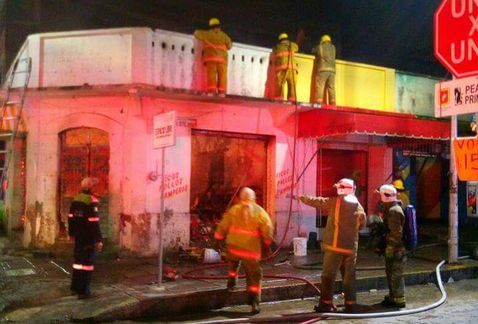 #Video Incendio consume comercios en Chiapas