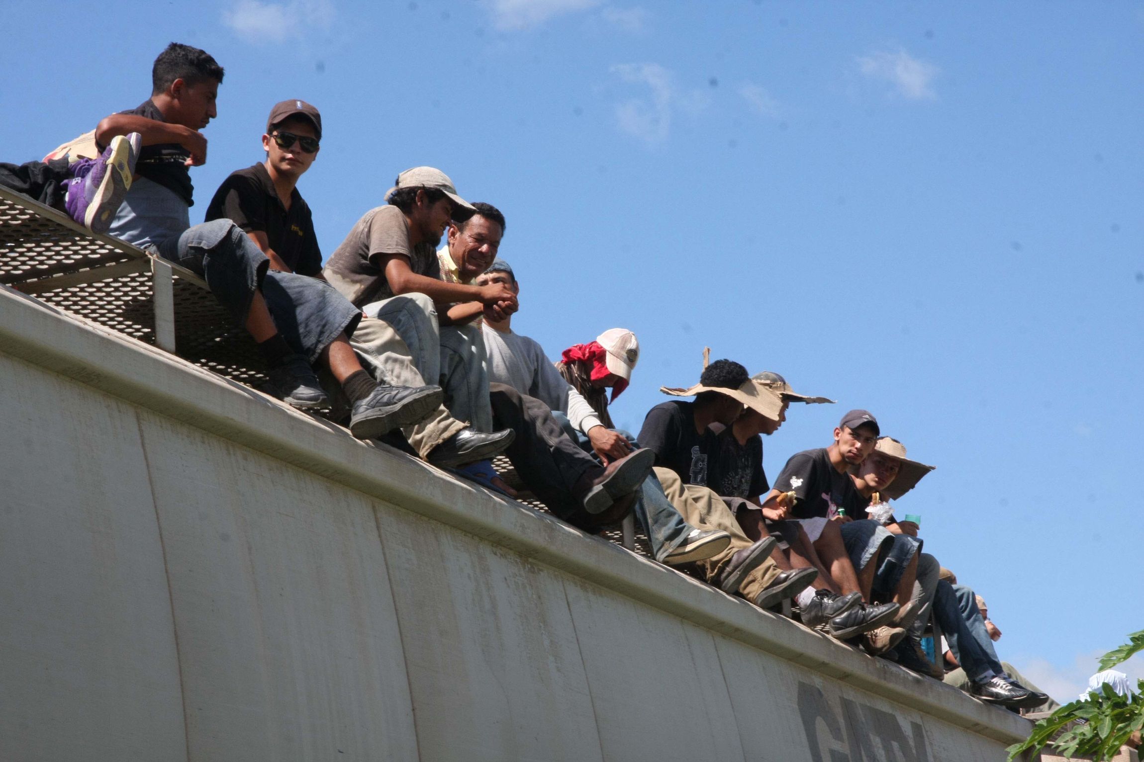 Disminuye número de mexicanos muertos por cruzar frontera de EE.UU. - indocumentados-mexicanos-estados-unidos