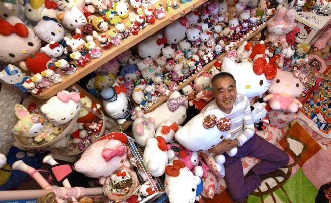 Expolicía de Japón tiene la colección de Hello Kitty más grande del mundo - kitty-colección-3